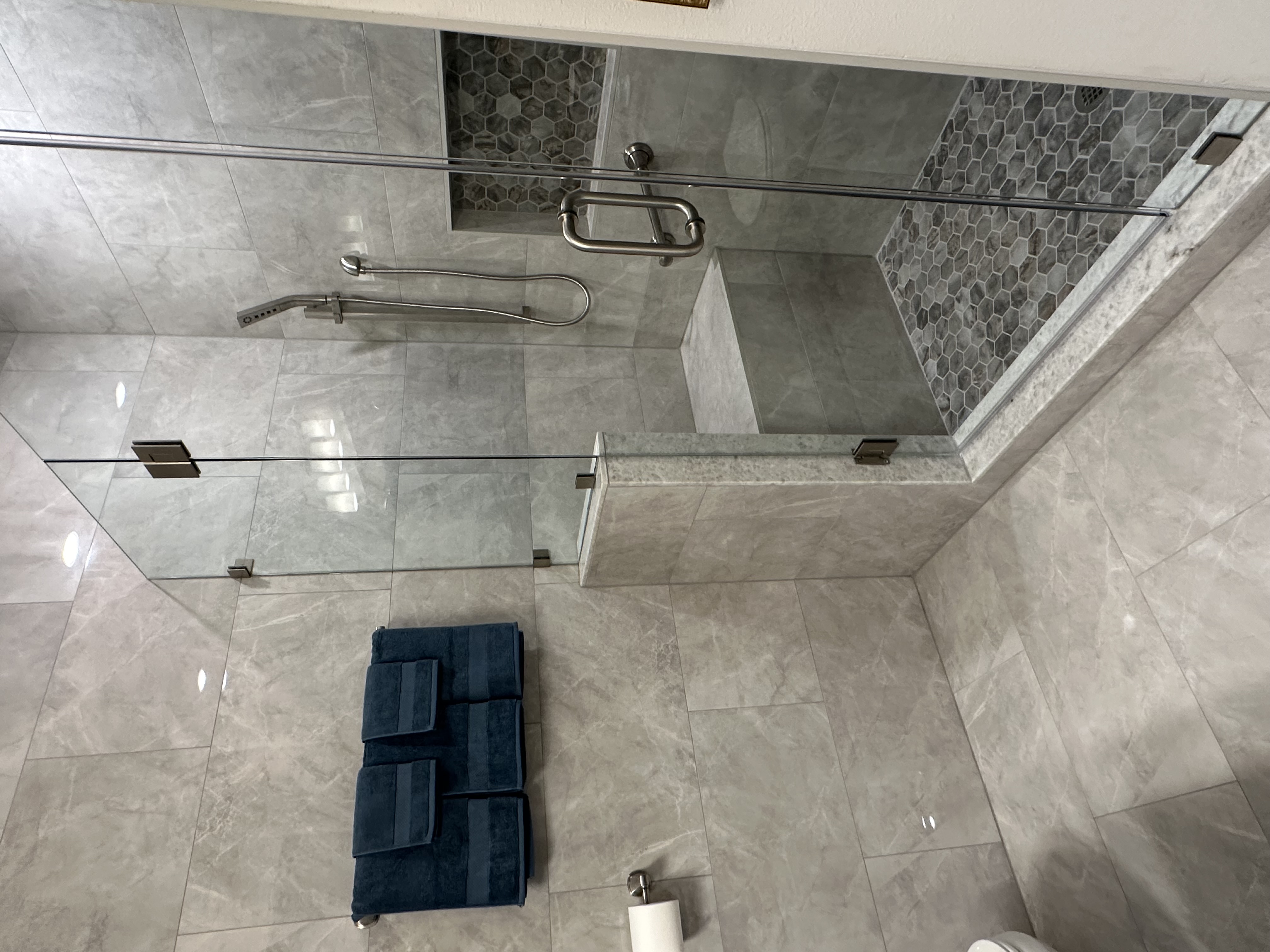 Builder Basic Upgrade — Bathroom project cover photo